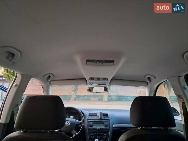 Шкода Октавия 2006 в Черкассах на Automoto.ua Синий Шкода Октавия, объемом двигателя 1.98 л и пробегом 217 тыс. км за 5200 $, фото 7 на Automoto.ua