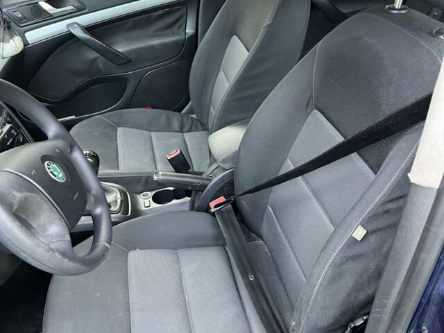 Синій Шкода Октавія, об'ємом двигуна 2 л та пробігом 297 тис. км за 2100 $, фото 17 на Automoto.ua