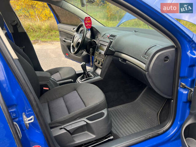 Шкода Октавия 2006 в Белой Церкве на Automoto.ua Синий Шкода Октавия, объемом двигателя 1.97 л и пробегом 365 тыс. км за 4999 $, фото 31 на Automoto.ua
