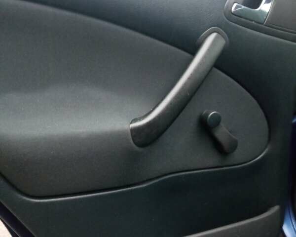 Синій Шкода Октавія, об'ємом двигуна 1.6 л та пробігом 204 тис. км за 5100 $, фото 35 на Automoto.ua