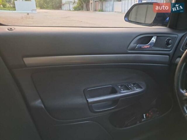 Шкода Октавия 2006 в Черкассах на Automoto.ua Синий Шкода Октавия, объемом двигателя 1.98 л и пробегом 217 тыс. км за 5200 $, фото 1 на Automoto.ua