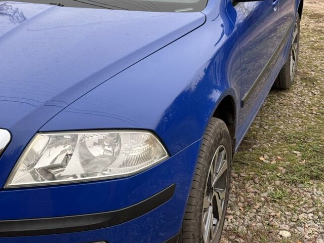 Синий Шкода Октавия, объемом двигателя 1.9 л и пробегом 267 тыс. км за 7400 $, фото 1 на Automoto.ua