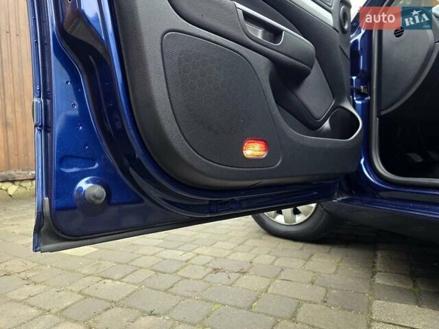 Синій Шкода Октавія, об'ємом двигуна 1.6 л та пробігом 194 тис. км за 6500 $, фото 105 на Automoto.ua