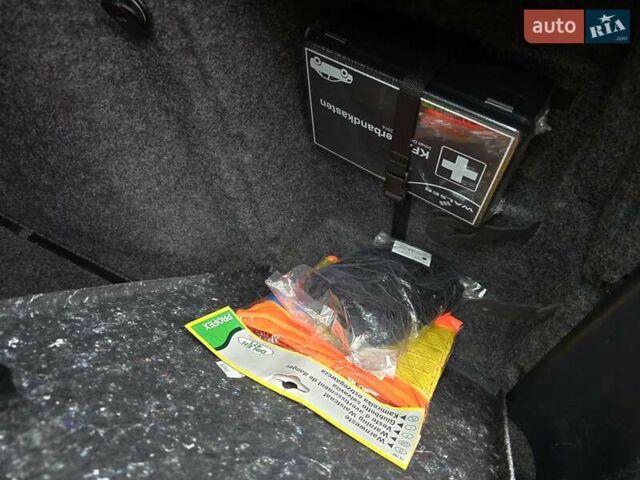 Синій Шкода Октавія, об'ємом двигуна 1.6 л та пробігом 194 тис. км за 6500 $, фото 140 на Automoto.ua