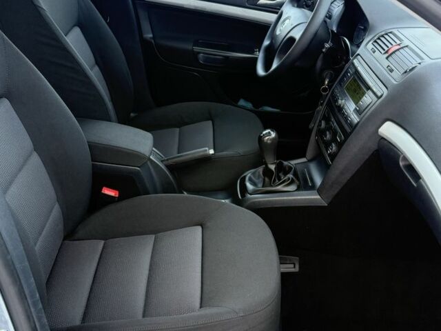 Синий Шкода Октавия, объемом двигателя 1.6 л и пробегом 199 тыс. км за 6999 $, фото 18 на Automoto.ua