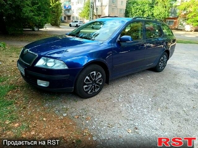 Синий Шкода Октавия, объемом двигателя 1.6 л и пробегом 250 тыс. км за 6000 $, фото 1 на Automoto.ua