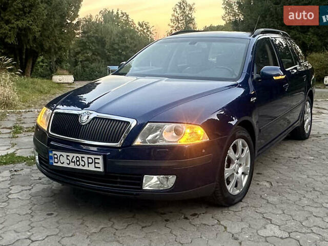 Синий Шкода Октавия, объемом двигателя 2 л и пробегом 232 тыс. км за 6899 $, фото 1 на Automoto.ua