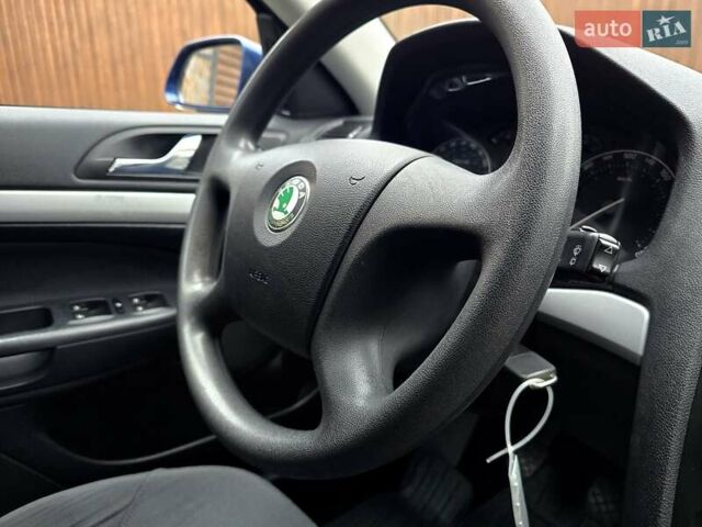 Синій Шкода Октавія, об'ємом двигуна 1.6 л та пробігом 194 тис. км за 6500 $, фото 71 на Automoto.ua