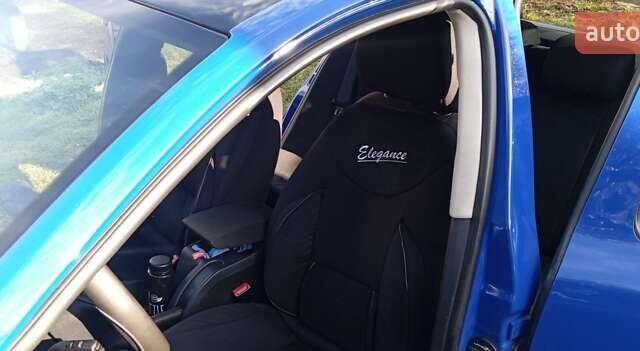 Синий Шкода Октавия, объемом двигателя 1.6 л и пробегом 226 тыс. км за 7000 $, фото 16 на Automoto.ua