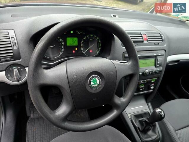 Синій Шкода Октавія, об'ємом двигуна 1.6 л та пробігом 194 тис. км за 6500 $, фото 121 на Automoto.ua