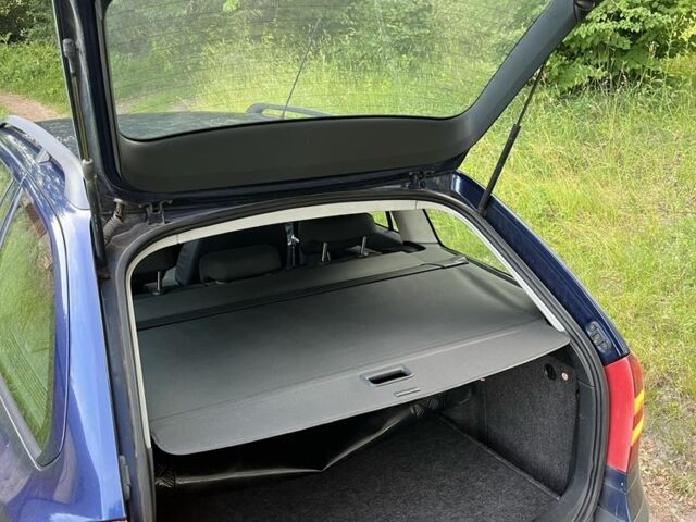 Синій Шкода Октавія, об'ємом двигуна 2 л та пробігом 297 тис. км за 2100 $, фото 7 на Automoto.ua