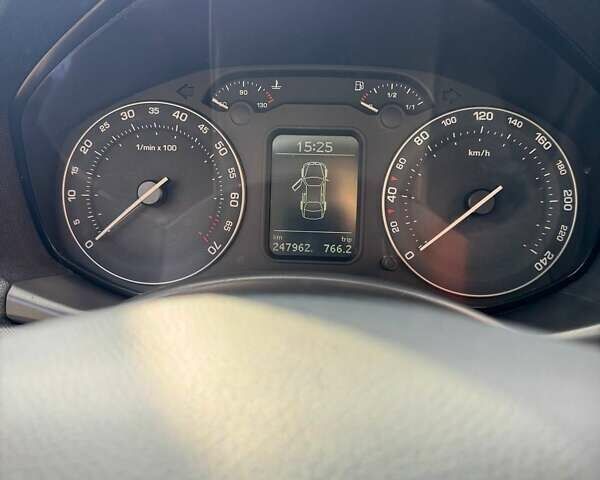 Шкода Октавия 2006 в Житомире на Automoto.ua Синий Шкода Октавия, объемом двигателя 1.6 л и пробегом 248 тыс. км за 3200 $, фото 16 на Automoto.ua