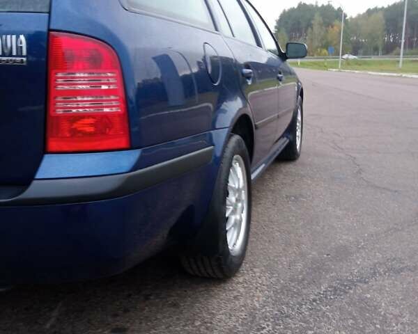 Синій Шкода Октавія, об'ємом двигуна 1.6 л та пробігом 204 тис. км за 5100 $, фото 2 на Automoto.ua