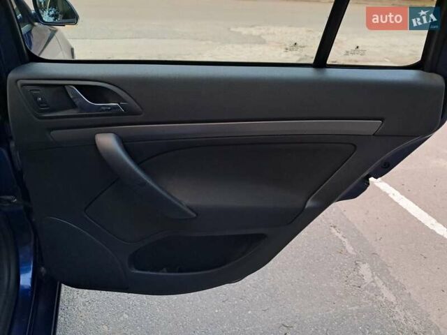 Шкода Октавия 2006 в Черкассах на Automoto.ua Синий Шкода Октавия, объемом двигателя 1.98 л и пробегом 217 тыс. км за 5200 $, фото 15 на Automoto.ua