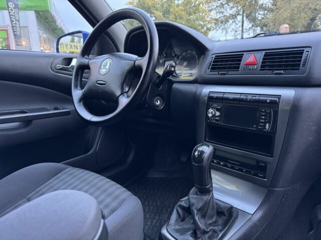 Шкода Октавия 2006 в Кривом Роге на Automoto.ua Синий Шкода Октавия, объемом двигателя 1.6 л и пробегом 168 тыс. км за 6650 $, фото 12 на Automoto.ua