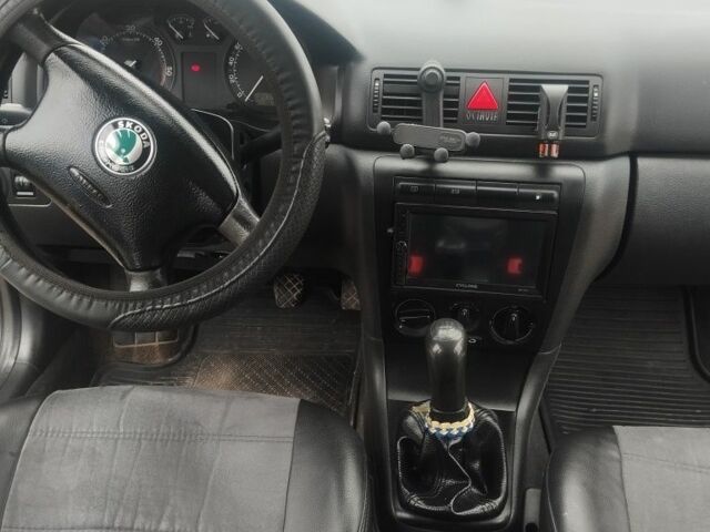 Синий Шкода Октавия, объемом двигателя 1.9 л и пробегом 320 тыс. км за 5700 $, фото 13 на Automoto.ua