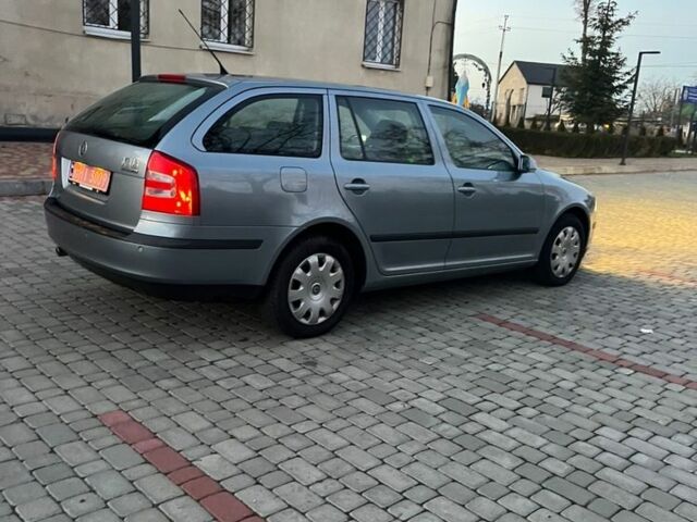 Синий Шкода Октавия, объемом двигателя 1.6 л и пробегом 230 тыс. км за 5450 $, фото 2 на Automoto.ua