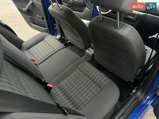 Синий Шкода Октавия, объемом двигателя 1.6 л и пробегом 258 тыс. км за 5350 $, фото 40 на Automoto.ua