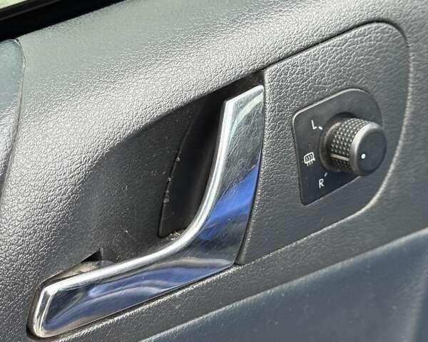 Синий Шкода Октавия, объемом двигателя 1.9 л и пробегом 250 тыс. км за 4400 $, фото 18 на Automoto.ua