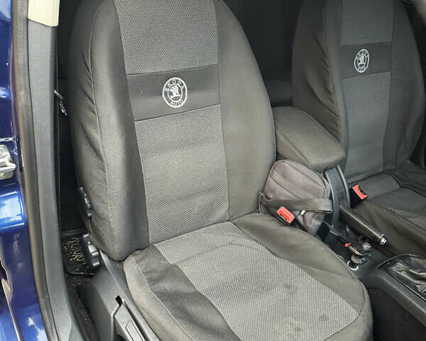 Синий Шкода Октавия, объемом двигателя 1.97 л и пробегом 386 тыс. км за 5399 $, фото 7 на Automoto.ua