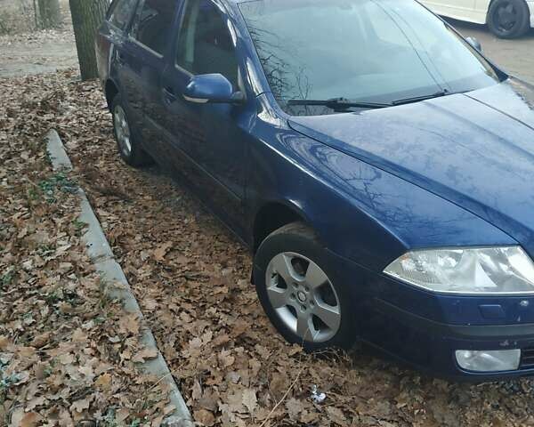 Синий Шкода Октавия, объемом двигателя 1.9 л и пробегом 422 тыс. км за 3500 $, фото 2 на Automoto.ua