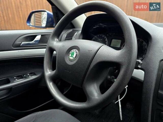 Синій Шкода Октавія, об'ємом двигуна 1.6 л та пробігом 194 тис. км за 6500 $, фото 70 на Automoto.ua