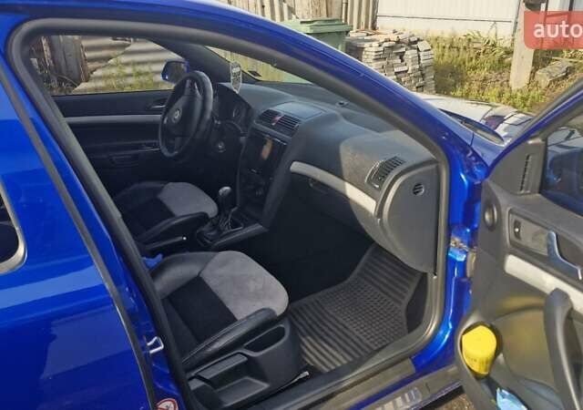 Шкода Октавия 2006 в Миргороде на Automoto.ua Синий Шкода Октавия, объемом двигателя 1.98 л и пробегом 202 тыс. км за 7000 $, фото 12 на Automoto.ua