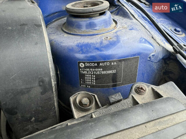 Синий Шкода Октавия, объемом двигателя 1.6 л и пробегом 258 тыс. км за 5350 $, фото 46 на Automoto.ua