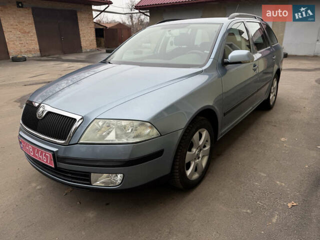 Синий Шкода Октавия, объемом двигателя 1.6 л и пробегом 240 тыс. км за 6400 $, фото 3 на Automoto.ua