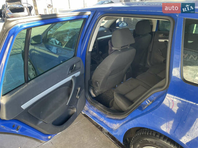 Синій Шкода Октавія, об'ємом двигуна 1.6 л та пробігом 350 тис. км за 4200 $, фото 13 на Automoto.ua