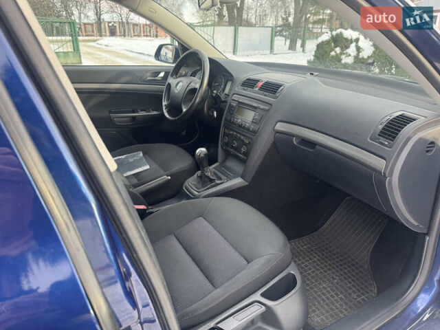 Синий Шкода Октавия, объемом двигателя 1.6 л и пробегом 208 тыс. км за 6700 $, фото 16 на Automoto.ua