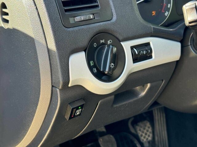 Синий Шкода Октавия, объемом двигателя 1.6 л и пробегом 202 тыс. км за 6240 $, фото 20 на Automoto.ua