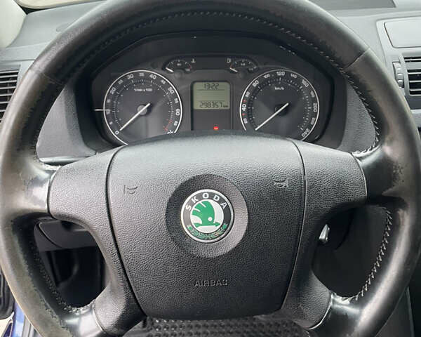 Синий Шкода Октавия, объемом двигателя 1.6 л и пробегом 298 тыс. км за 5100 $, фото 27 на Automoto.ua