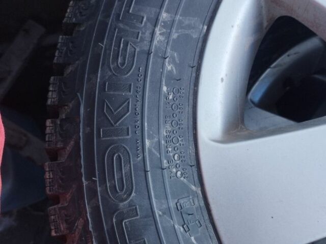 Синий Шкода Октавия, объемом двигателя 1.6 л и пробегом 220 тыс. км за 5800 $, фото 5 на Automoto.ua