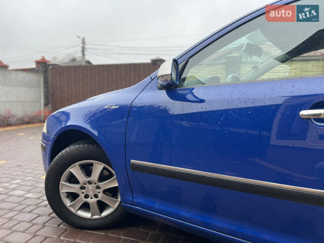 Синий Шкода Октавия, объемом двигателя 1.6 л и пробегом 220 тыс. км за 7200 $, фото 6 на Automoto.ua