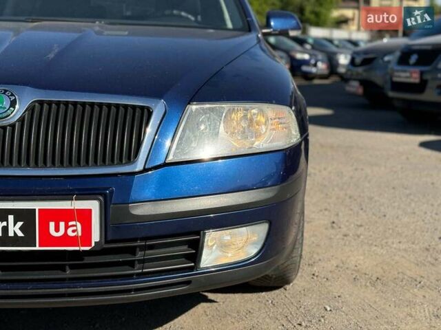 Синий Шкода Октавия, объемом двигателя 1.6 л и пробегом 202 тыс. км за 6390 $, фото 7 на Automoto.ua