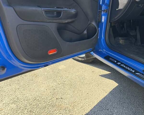Синій Шкода Октавія, об'ємом двигуна 1.6 л та пробігом 230 тис. км за 4999 $, фото 28 на Automoto.ua