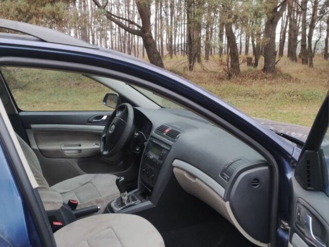 Синий Шкода Октавия, объемом двигателя 0 л и пробегом 312 тыс. км за 1700 $, фото 4 на Automoto.ua