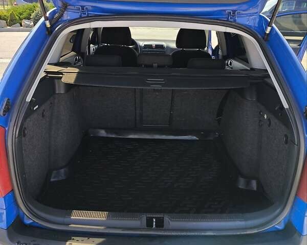 Синій Шкода Октавія, об'ємом двигуна 1.6 л та пробігом 230 тис. км за 4999 $, фото 14 на Automoto.ua