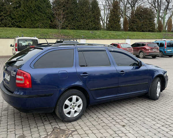 Синій Шкода Октавія, об'ємом двигуна 1.6 л та пробігом 299 тис. км за 4850 $, фото 9 на Automoto.ua