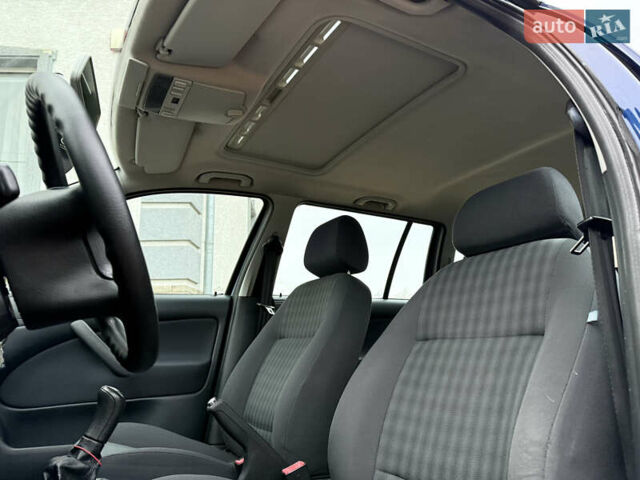 Синій Шкода Октавія, об'ємом двигуна 1.6 л та пробігом 205 тис. км за 4999 $, фото 12 на Automoto.ua