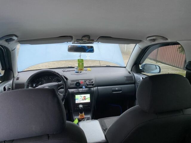 Синий Шкода Октавия, объемом двигателя 1.6 л и пробегом 254 тыс. км за 6000 $, фото 4 на Automoto.ua