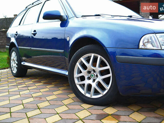 Синий Шкода Октавия, объемом двигателя 1.6 л и пробегом 237 тыс. км за 5250 $, фото 5 на Automoto.ua