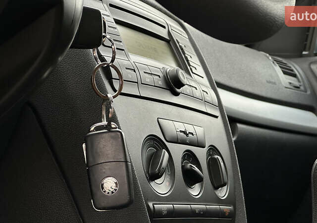 Синій Шкода Октавія, об'ємом двигуна 1.6 л та пробігом 212 тис. км за 6250 $, фото 54 на Automoto.ua