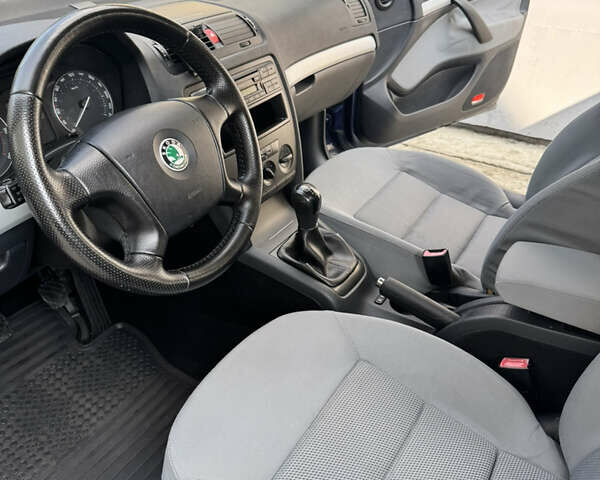 Синій Шкода Октавія, об'ємом двигуна 1.97 л та пробігом 372 тис. км за 6400 $, фото 24 на Automoto.ua