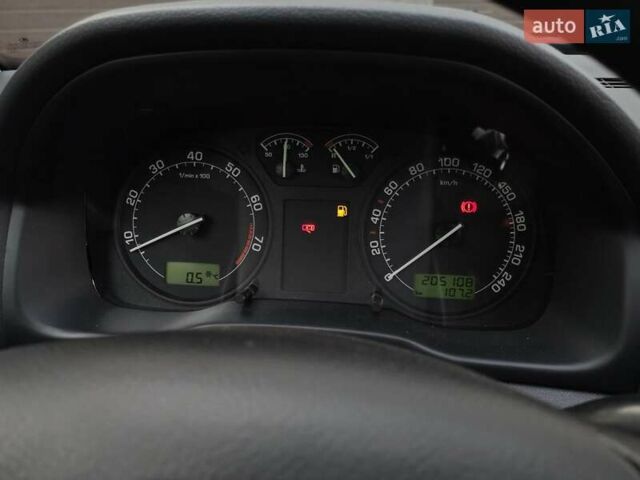 Синий Шкода Октавия, объемом двигателя 1.6 л и пробегом 205 тыс. км за 4999 $, фото 32 на Automoto.ua