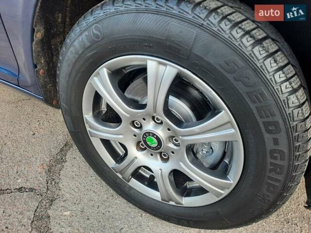 Синий Шкода Октавия, объемом двигателя 1.6 л и пробегом 201 тыс. км за 6850 $, фото 103 на Automoto.ua