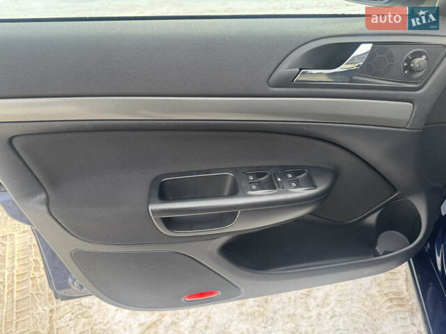 Синий Шкода Октавия, объемом двигателя 1.6 л и пробегом 208 тыс. км за 6700 $, фото 34 на Automoto.ua