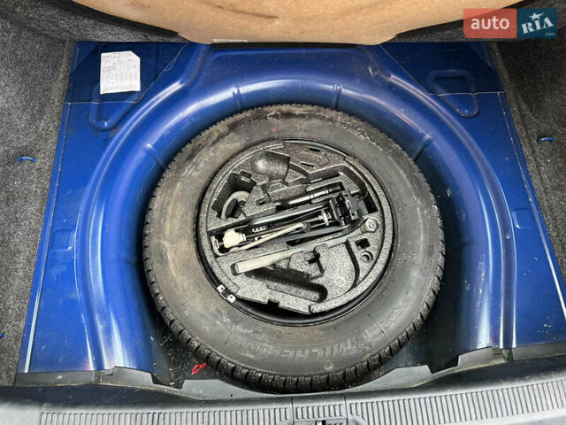 Синий Шкода Октавия, объемом двигателя 1.6 л и пробегом 220 тыс. км за 7200 $, фото 24 на Automoto.ua