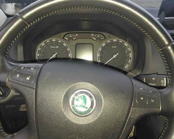 Синий Шкода Октавия, объемом двигателя 2 л и пробегом 319 тыс. км за 3600 $, фото 8 на Automoto.ua